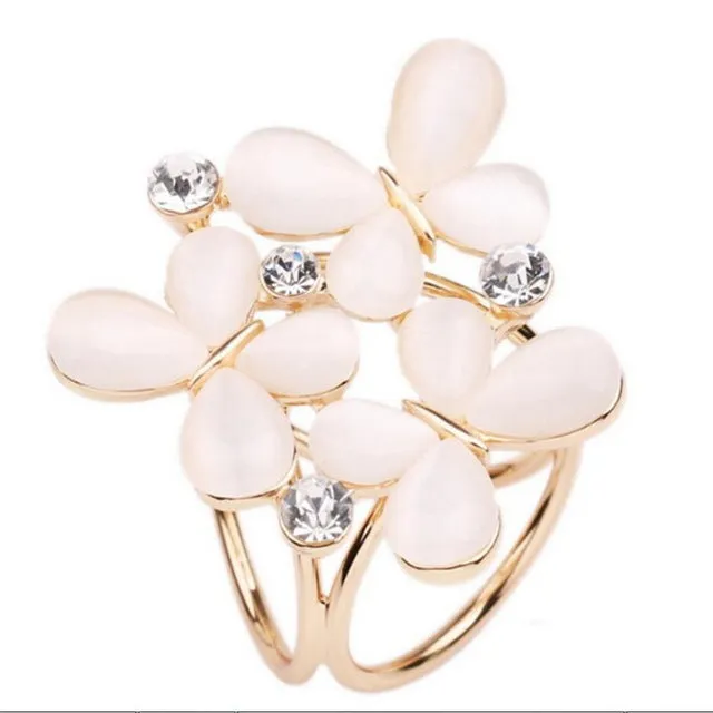 1pc Korean Fashion Simple Women's Butterfly Flower Rhinestone Scarves Clip Shawl Buckle New Charming Gift Jewelry