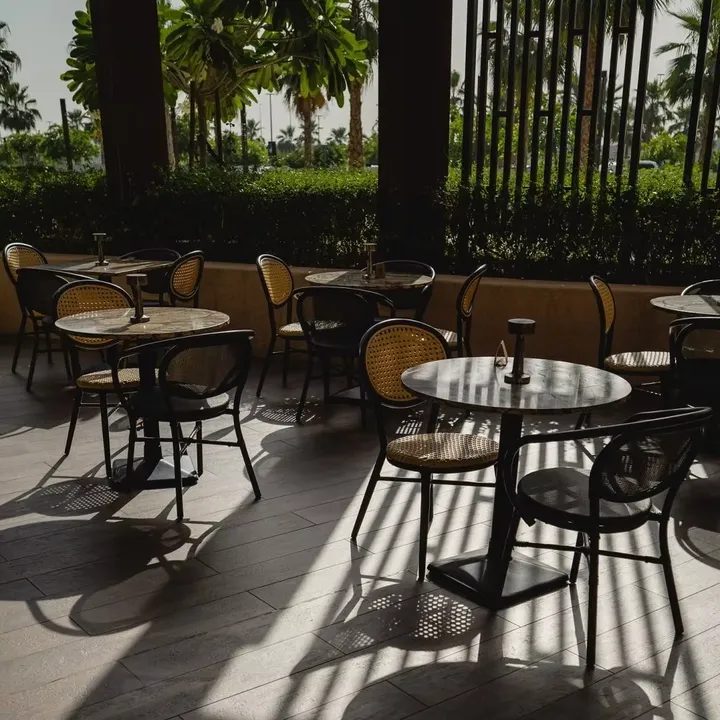 Art Decor Solutions for Boutique-ديكور فنية حديثة