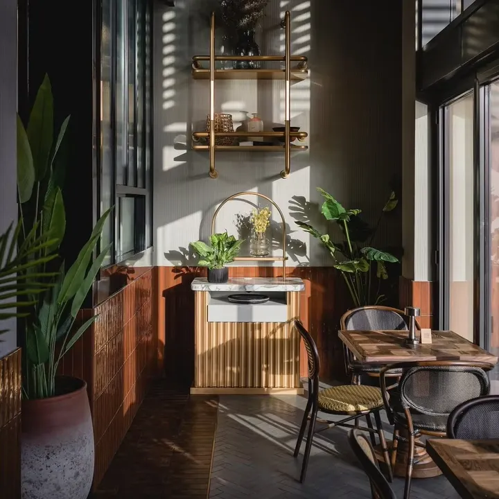 Art Decor Solutions for Boutique-ديكور فنية حديثة