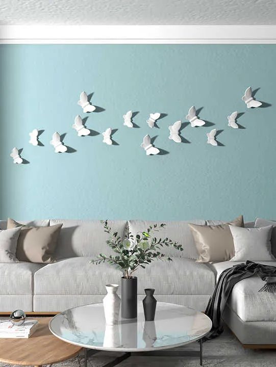 artistic background . خلفية فنية