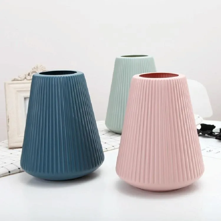 Decorative Wet and Dry Flower Vases for Creative Home Furnishings