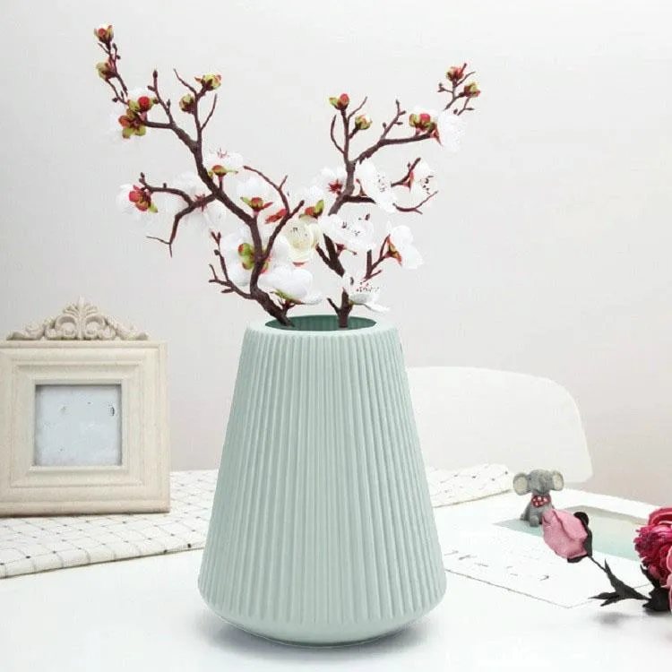 Decorative Wet and Dry Flower Vases for Creative Home Furnishings