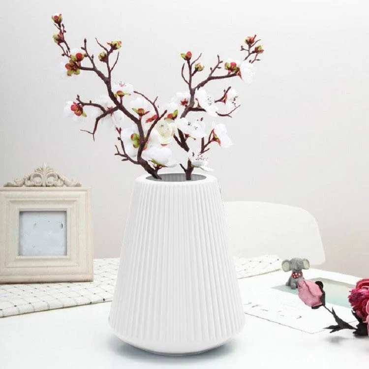 Decorative Wet and Dry Flower Vases for Creative Home Furnishings