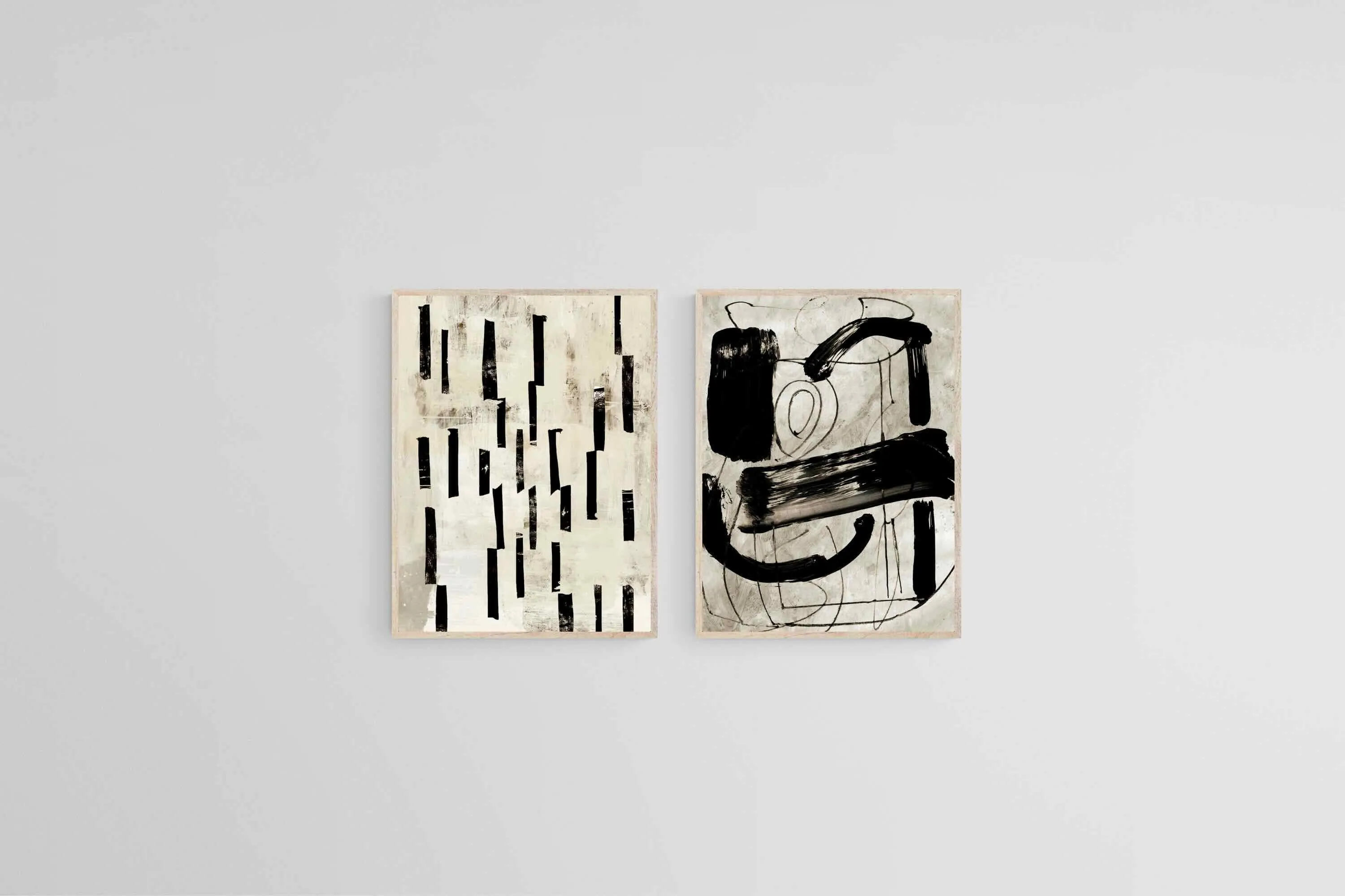Dichotomy in Monochrome Set
