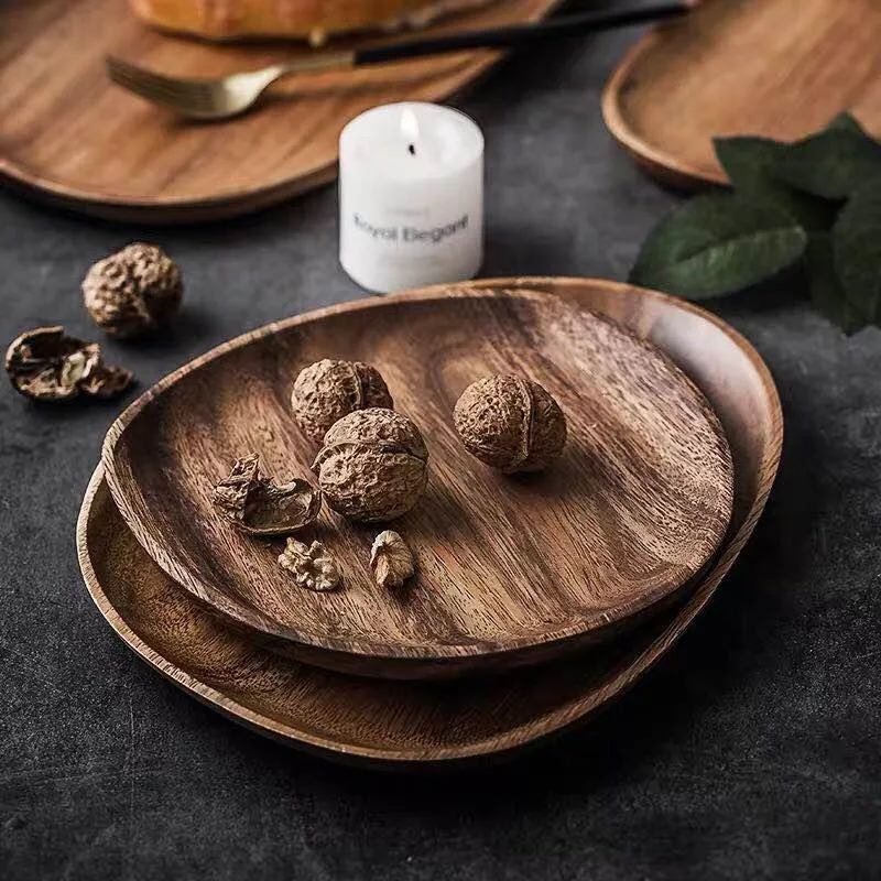Laconic Design Wooden Plate