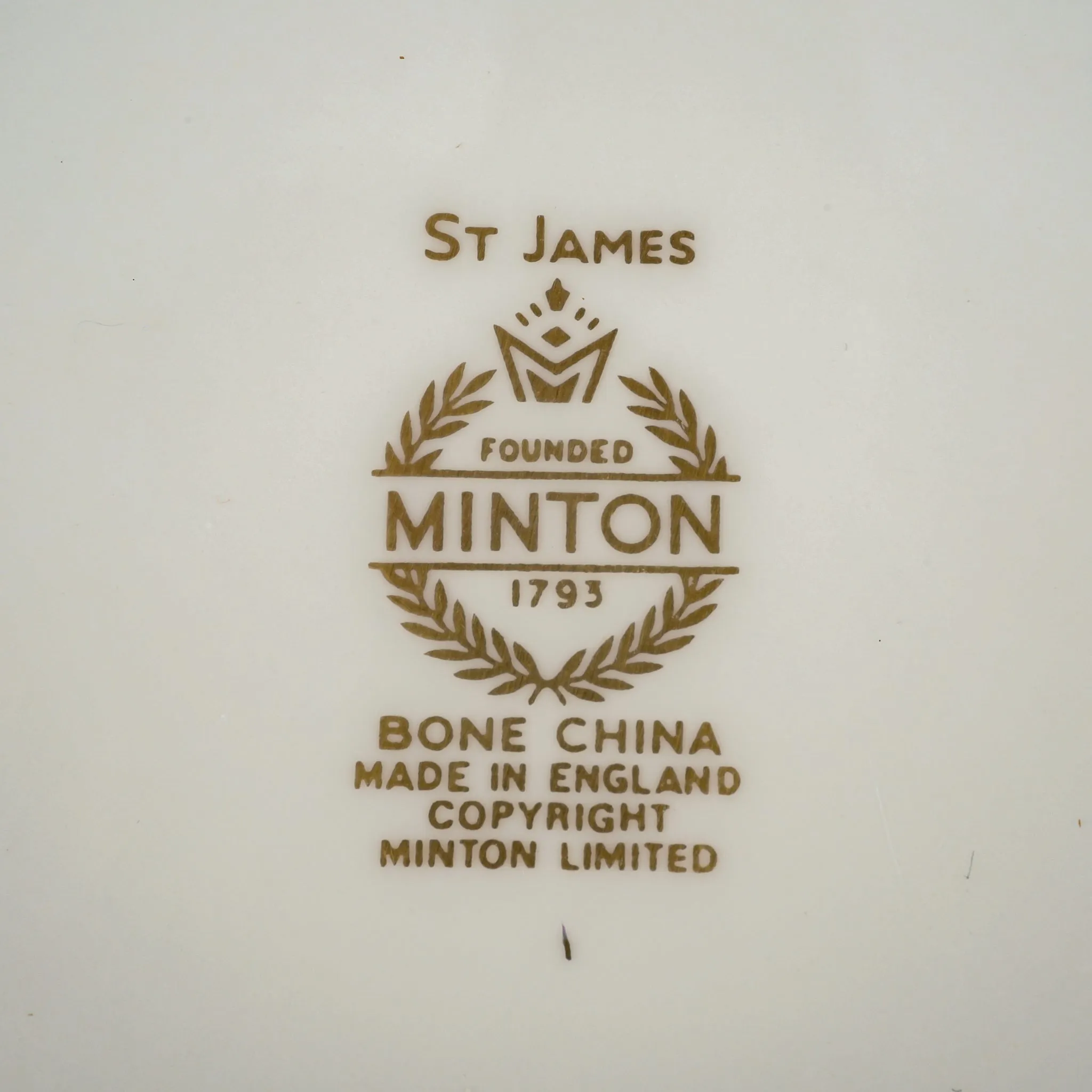 MINTON St. James - 7 Place Settings  